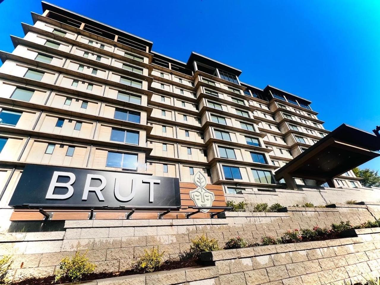 Brut Hotel Tulsa Extérieur photo